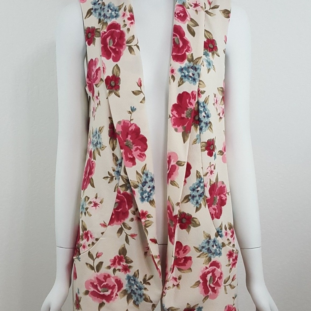 Sleeveless Duster Vest - Floral on Trend